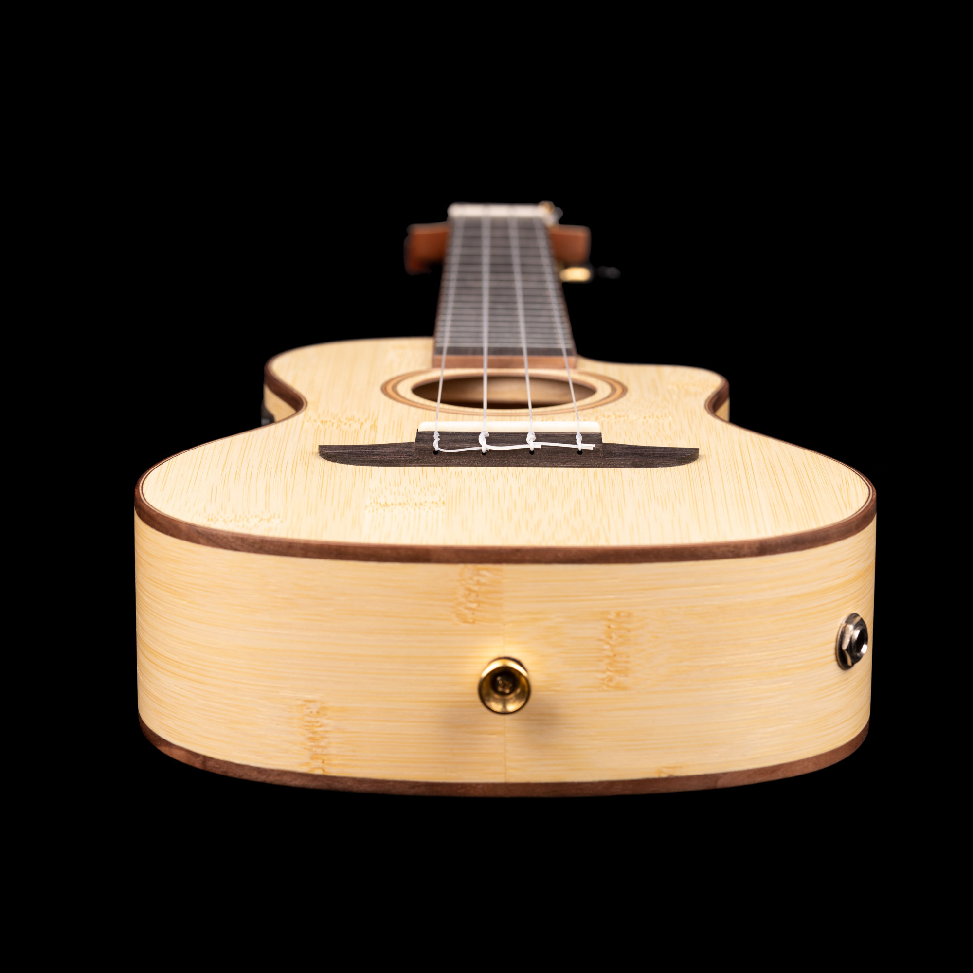 Ortega Konzert Ukulele mit Tonabnehmer und Gigbag Ortega Konzert Ukulele mit Tonabnehmer und Gigbag