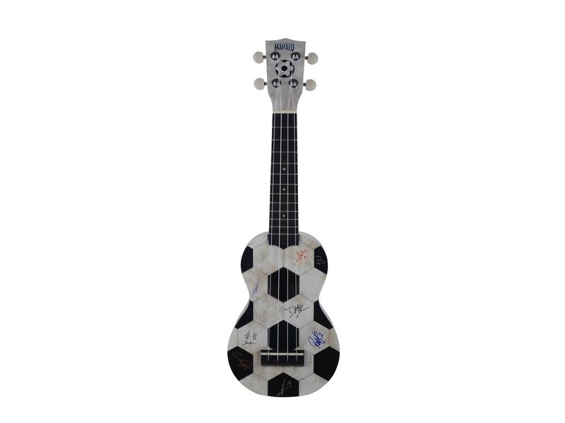 Mahalo Sopran Fußball Ukulele