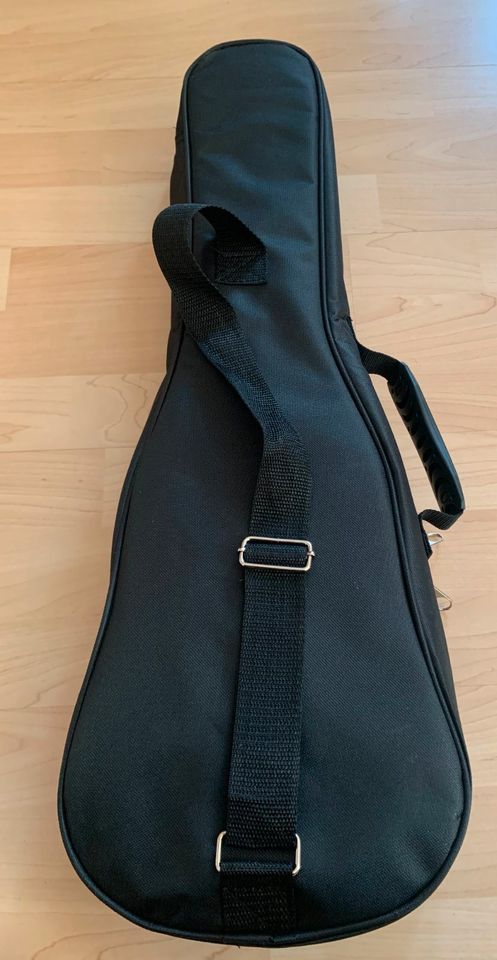 Sopranino Linkshänder Ukulele mit Zubehör