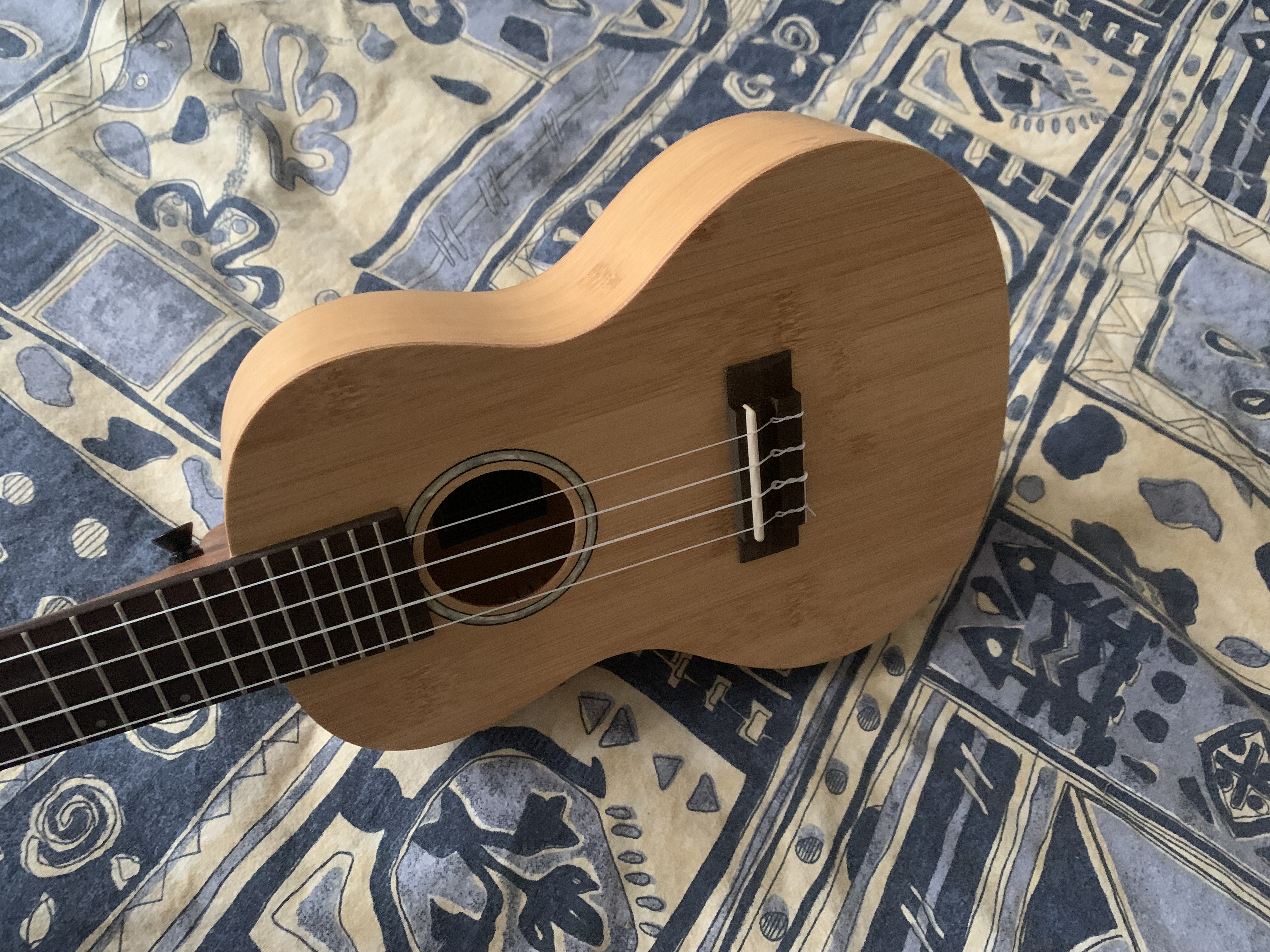 Konzert Ukulele aus Bambus UVP: 161.-- Euro SP: 69.--Euro