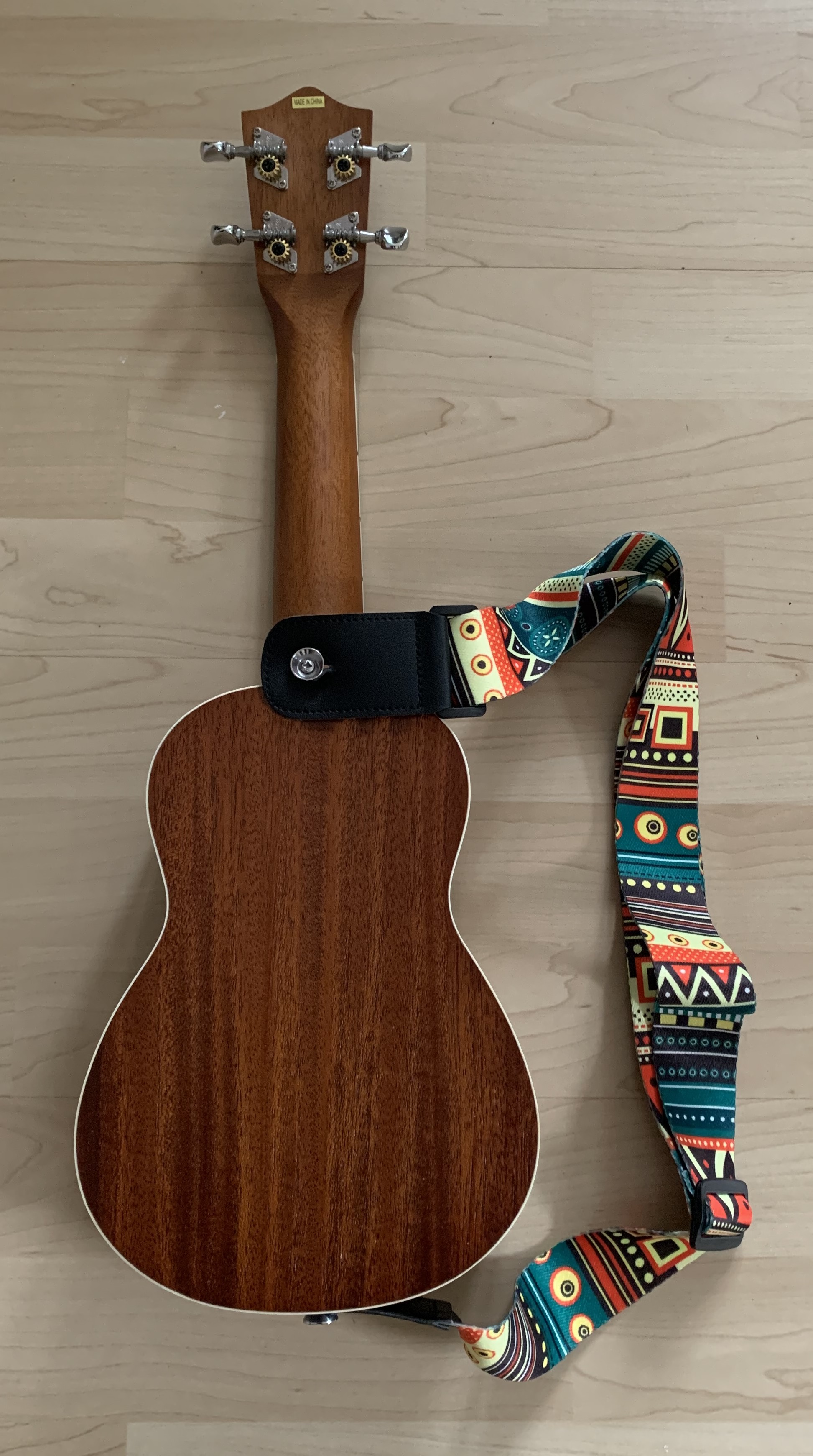 Lanikai Sopran Ukulele 21" mit Luxus-Koffer + Umhängegurt
