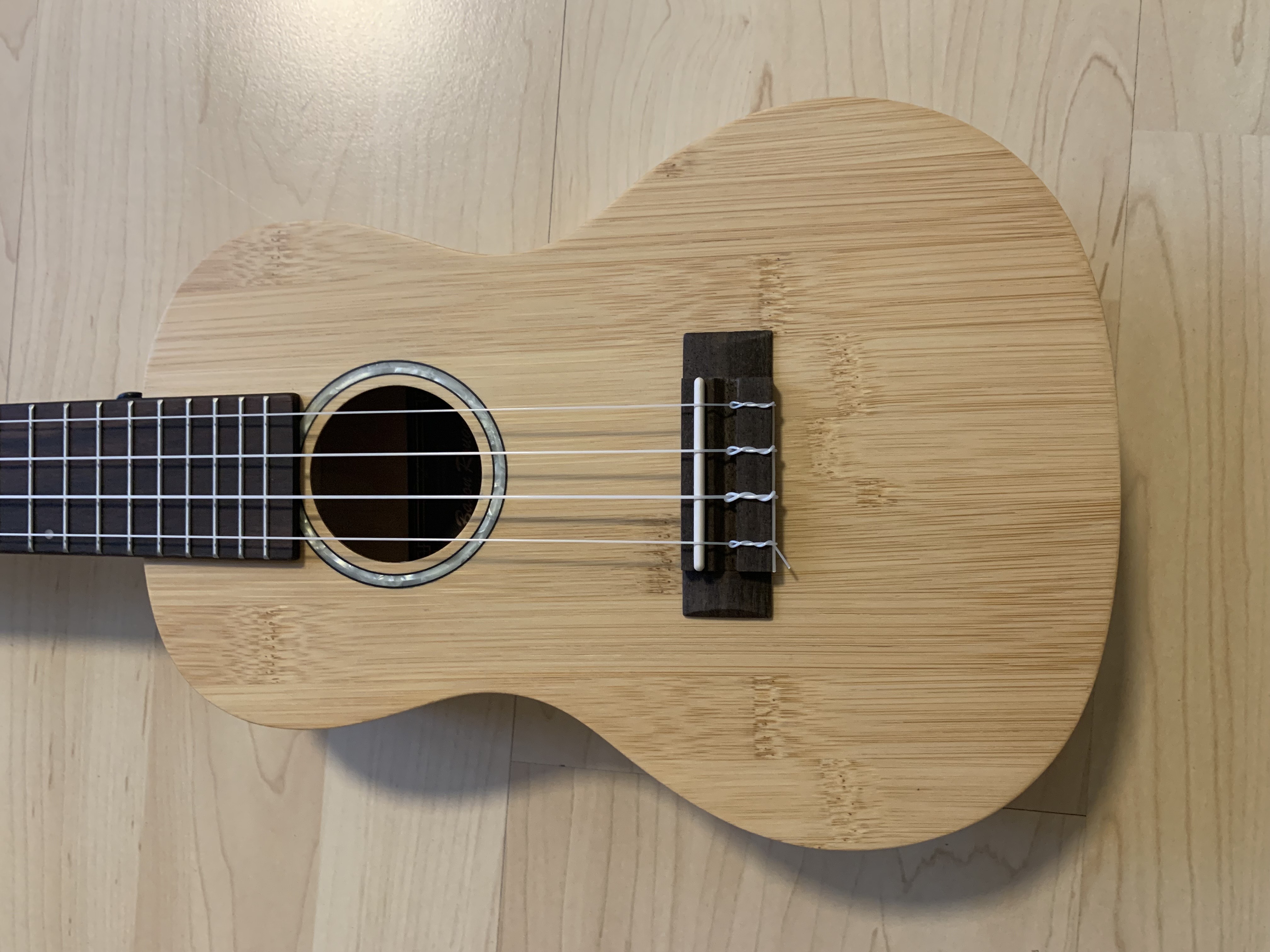 Konzert Ukulele aus Bambus UVP: 161.-- Euro SP: 69.--Euro