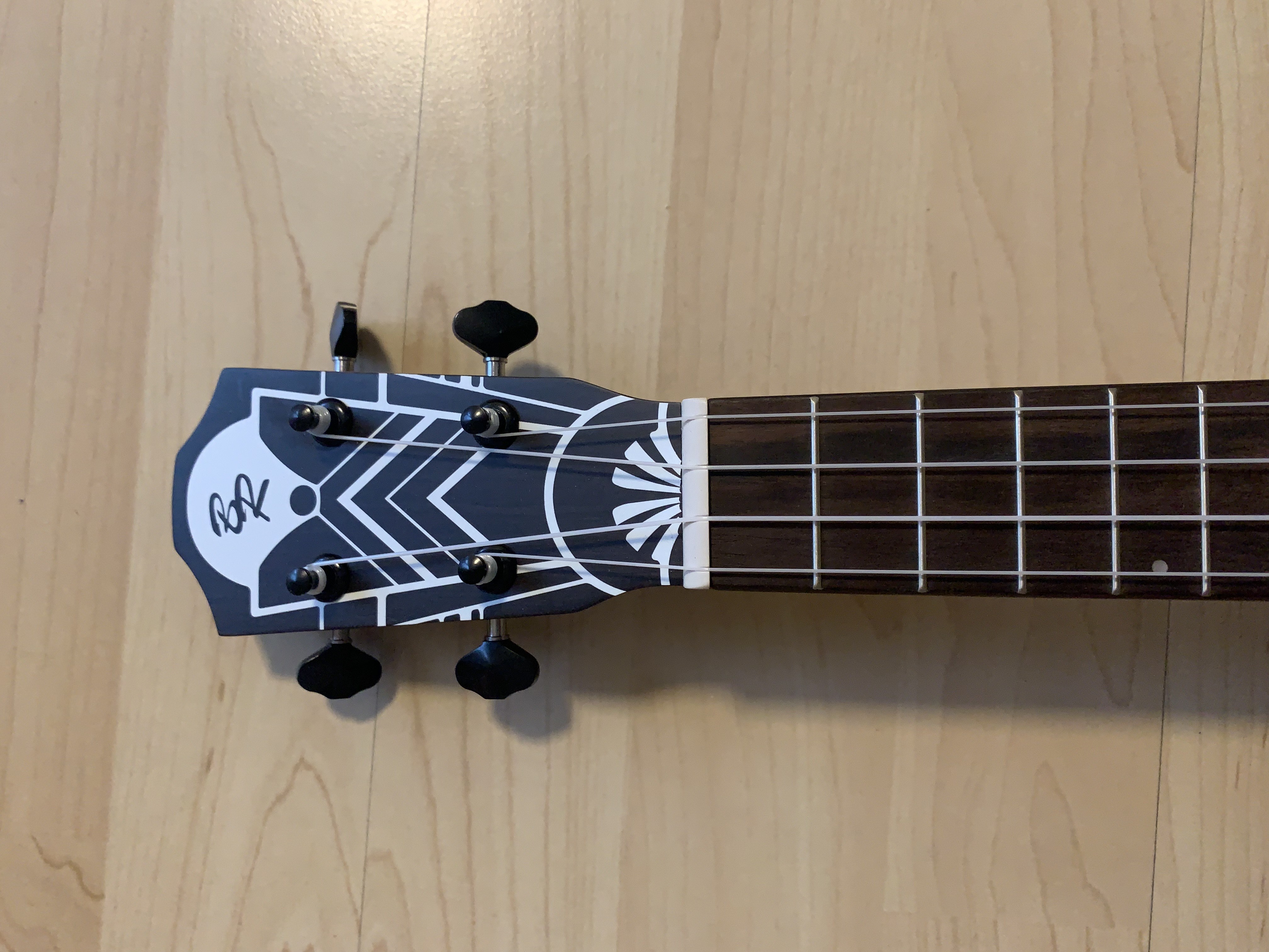 Konzert Ukulele aus Bambus UVP: 161.-- Euro SP: 69.--Euro