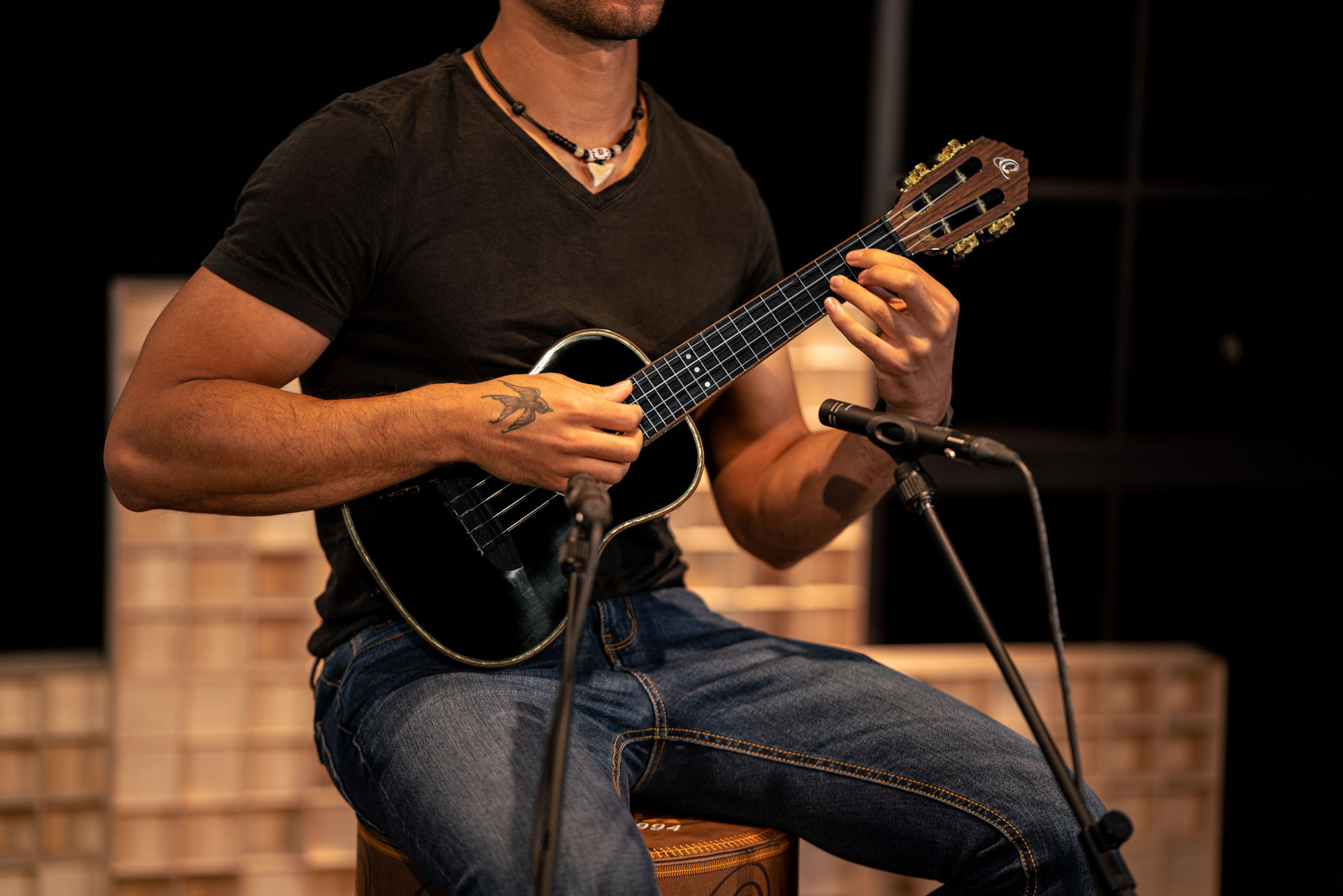 Ortega Konzert Ukulele mit Gigbag-Stimmgerät-Kapodaster und Plektren Ortega Konzert Ukulele mit Gigbag-Stimmgerät-Kapodaster und Plektren